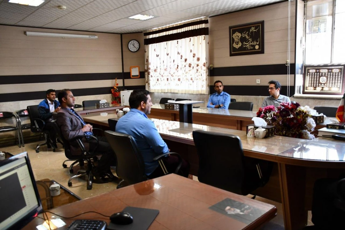 با حضور نگهبانان واحد های برادران و خواهران واحد دانشور برگزار شد : 
جلسه توجیهی نگهبانان و ارائه راهکارهای لازم  2