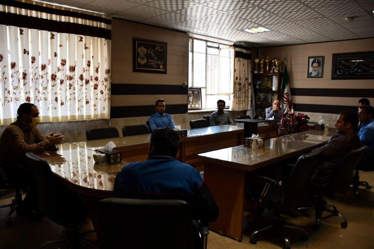 با حضور نگهبانان واحد های برادران و خواهران واحد دانشور برگزار شد : 
جلسه توجیهی نگهبانان و ارائه راهکارهای لازم  4