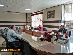 با حضور کارکنان و ریاست واحد دانشور برگزار شد : 
جلسه هماهنگی و تبادل نظر در خصوص چگونگی برگزاری کلاسهای آموزشی از 17 خرداد و برگزاری امتحانات  4