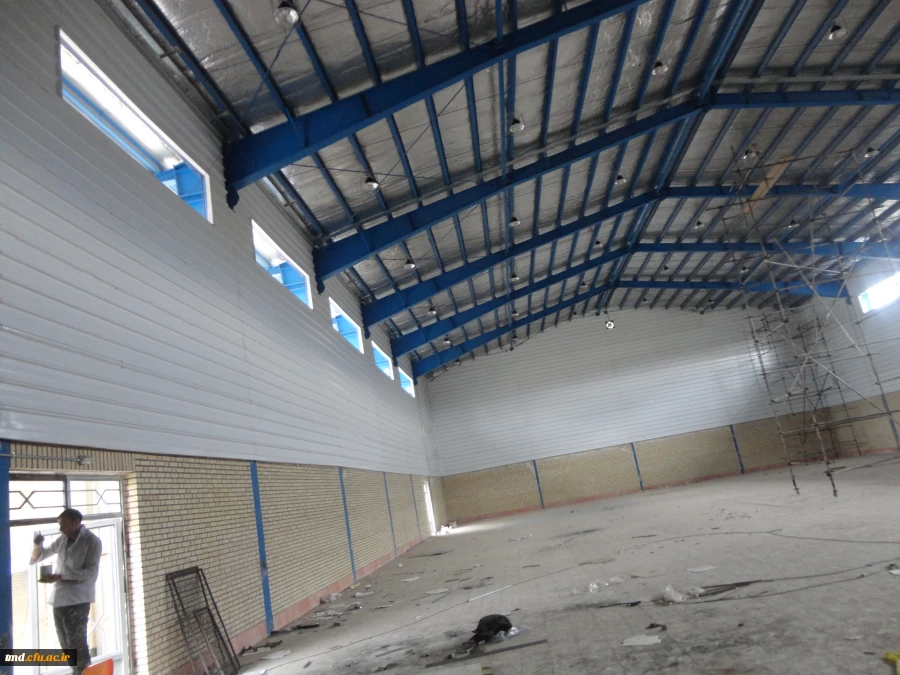 اتمام مرحله اول ساخت سالن ورزشی چند منظوره واحد دانشور نیشابور 9
