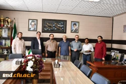 با حضور کارکنان واحد دانشور انجام شد : 
جلسه تجلیل از کارشناس محترم پژوهش آقای صادقی 2