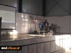 برگزاری جلسه شورای آموزشی اساتید واحد دانشور و کارگاه آموزشی آشنایی با سامانه یادگیری الکترونیک 6