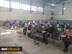 برگزاری جلسه شورای آموزشی اساتید واحد دانشور و کارگاه آموزشی آشنایی با سامانه یادگیری الکترونیک 7