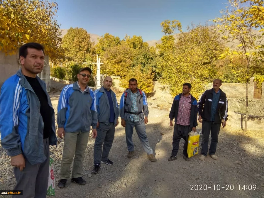 همزمان با هفته تربیت بدنی و سلامت انجام شد : 
برگزاری اردوی کوهپیمایی و گلگشت ویژه کارکنان واحد دانشور  2