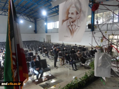 با حضور نمادین دانشجویان ورودی 99 ساکن شهرستان نیشابور برگزار شد : 
آیین مراسم استقبال از دانشجویان جدید الورود و شروع نیمسال تحصیلی ( بهمن ماه )