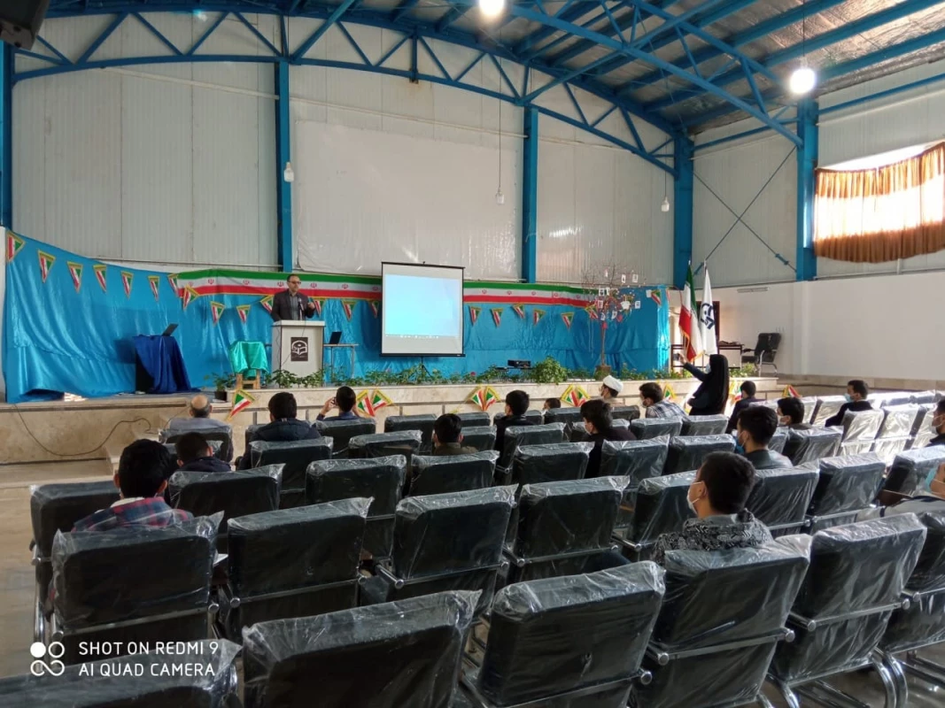 با حضور نمادین دانشجویان ورودی 99 ساکن شهرستان نیشابور برگزار شد : 
آیین مراسم استقبال از دانشجویان جدید الورود و شروع نیمسال تحصیلی ( بهمن ماه ) 6