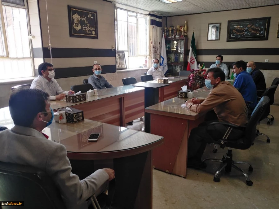 با حضور کارشناسانان واحد دانشور انجام شد : 
جلسه ساماندهی و کیفیت بخشی فضا ، تجهیزات ، فناوری  و نیروی انسانی 2