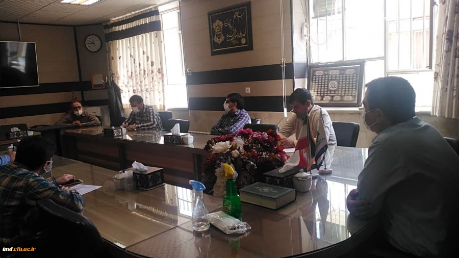 با حضور کارشناسان واحد دانشور انجام شد : 
جلسه مشترک نیازسنجی بخش های مختلف دانشگاه ذیل تفاهم نامه برنامه و بودجه استان سال 1400 2