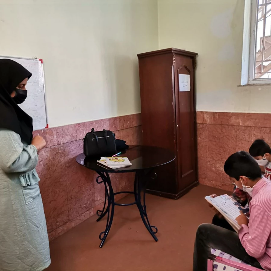 به همت جامعه اسلامی دانشجویان واحد دانشور انجام شد : 
حرکت جهادی تدریس به دانش آموزان یتیم و بی سرپرست در خیریه های جوادالائمه و حضرت مریم شهرستان نیشابور 4