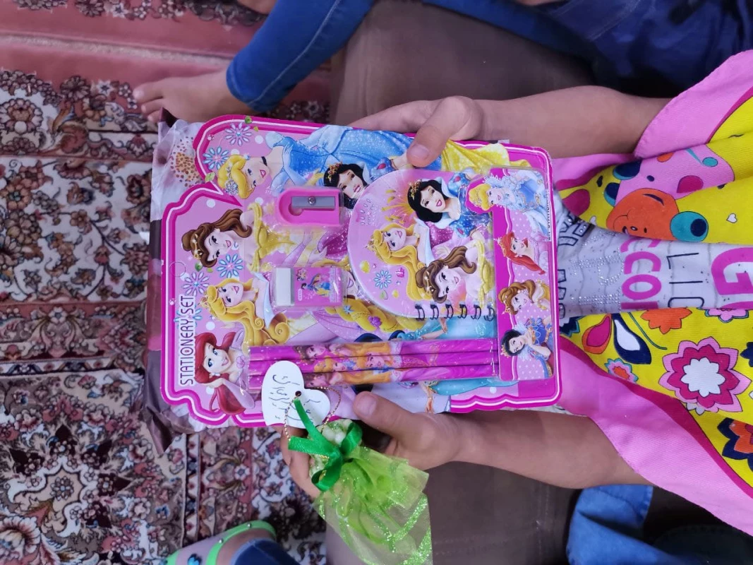 همزمان با عید سعید غدیر و با همت دانشجویان واحد دانشور انجام شد : 
برگزاری جشن در دو مرکز نگهداری کودکان بی سرپرست وابسته به بهزیستی  7