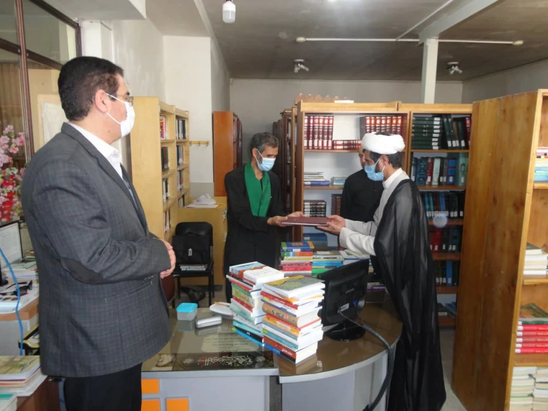 همزمان با 26 مرداد سالروز ورود آزادگان انجام شد: 
تجلیل از آقای سجادی مقدم آزاده محترم شاغل در واحد دانشور نیشابور 3