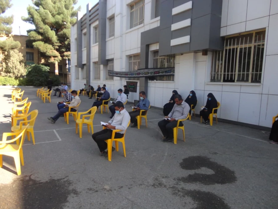 همزمان با فرارسیدن اربعین حسینی انجام شد : 
مراسم قرائت زیارت عاشورا و عزاداری با حضور کارکنان واحد دانشور  3