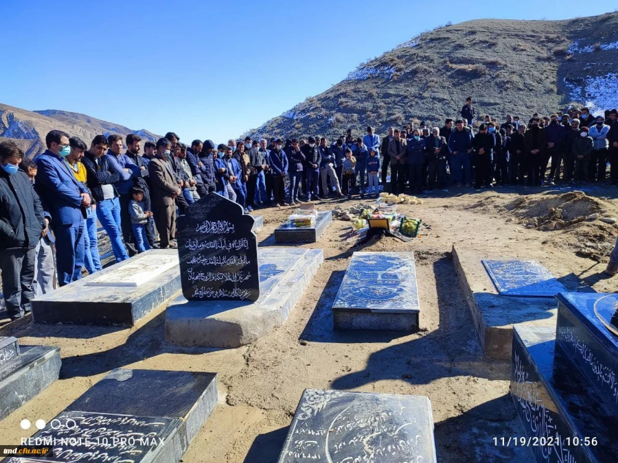 حضور مسئولان دانشگاه فرهنگیان خراسان رضوی و معاون محترم مدیر کل 
در مراسم دانشجوی فداکار زنده یاد محمد روانان  4