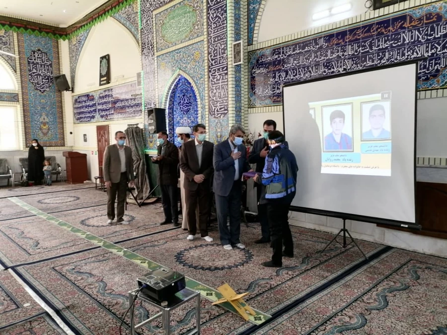 با حضور گرم دانشجویان انجام شد : 
مراسم ترحیم هفتمین روز دانشجوی عزیز زنده یاد محمد روانان  6