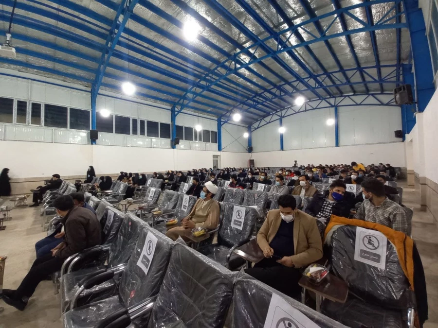 همزمان با روز دانشجو انجام شد : 
جشن  روز دانشجو با حضور دانشجویان واحد دانشور  5