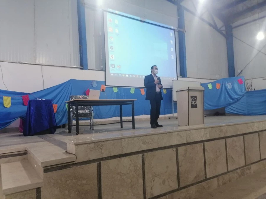 همزمان با هفته پژوهش صورت گرفت : 
کارگاه آموزشی اقدام پژوهی ، باید ها و نباید ها با حضور آقای دکتر سیفی  2