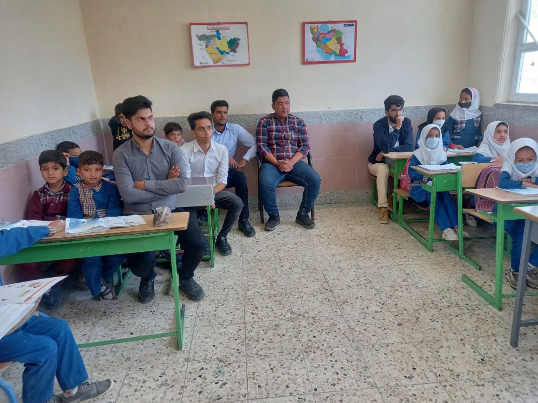 به مناسبت دهه سرآمدی آموزش و همزمان با هفته معلم انجام شد : 
بازدید دانشجویان ورودی 97 از مدارس چندپایه روستایی  3