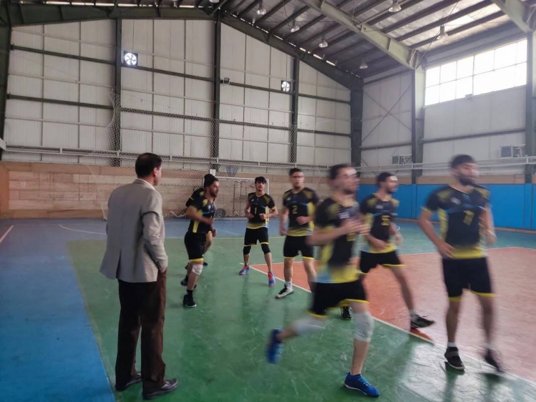 همزمان با دهه سرآمدی آموزش و هفته خوابگاهها انجام شد : 
دیدار دوستانه ورزشی و مسابقات دانشجویی بین دو تیم واحد نیشابور و سبزوار  2