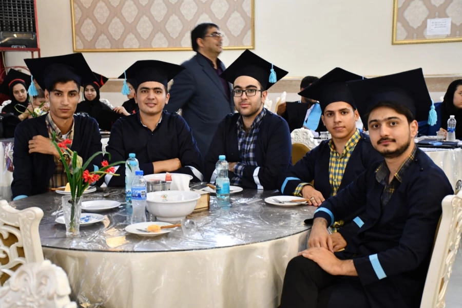 با حضور پرشور دانشجویان و خانواده های آنان ،برگزار شد : 
برگزاری آئین دانش آموختگی دانشجومعلمان ورودی سال 1397
 8