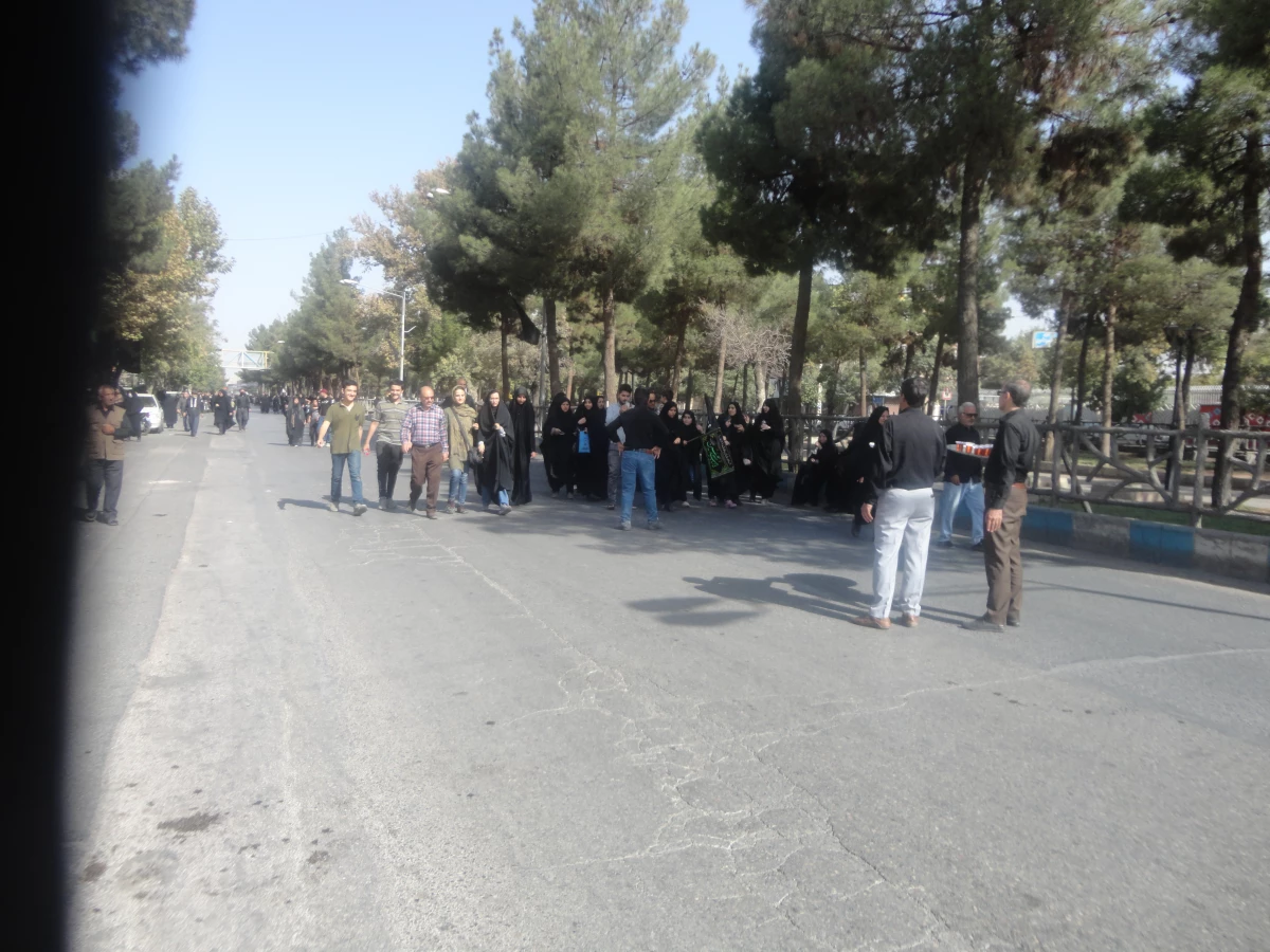 همزمان با اربعین سید و سالار شهیدان انجام شد : 
برگزاری موکب اربعین با مشارکت و حضور دانشجویان  6