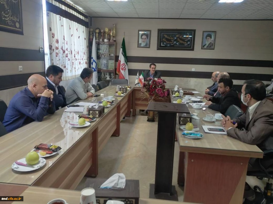 با حضور اساتید کارورزی 1 برگزار شد . 
اولین کارگاه هم اندیشی کارورزی   و سازماندهی دانشجویان در مدارس  2