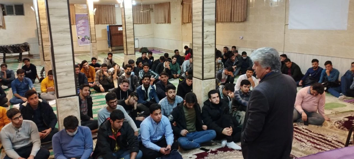 در راستای دانش افزایی و بالندگی حرفه ای دانشجویان برگزار شد : 
کارگاه سنجش و ارزشیابی توصیفی ویژه د انشجویان ورودی 1399 5