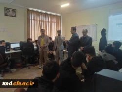 همزمان با فرارسیدن روز دانشجو انجام شد : 
تبریک به دانشجویان و توزیع شیرینی در کلاسهای درس 6