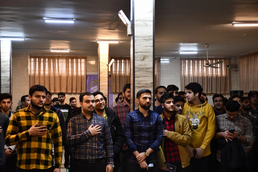 به مناسبت فرارسیدن 16 آذر  برگزار شد : 
مراسم جشن روز دانشجو  3