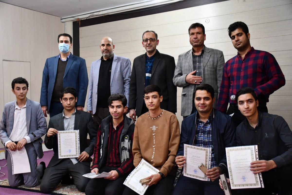 به مناسبت فرارسیدن 16 آذر  برگزار شد : 
مراسم جشن روز دانشجو  12