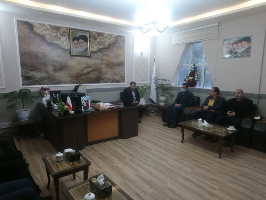 دیدار صمیمانه رئیس و کارکنان واحد دانشور با آقای سید مهدی قاضی رئیس جدید اداره آموزش و پرورش شهرستان نیشابور  3