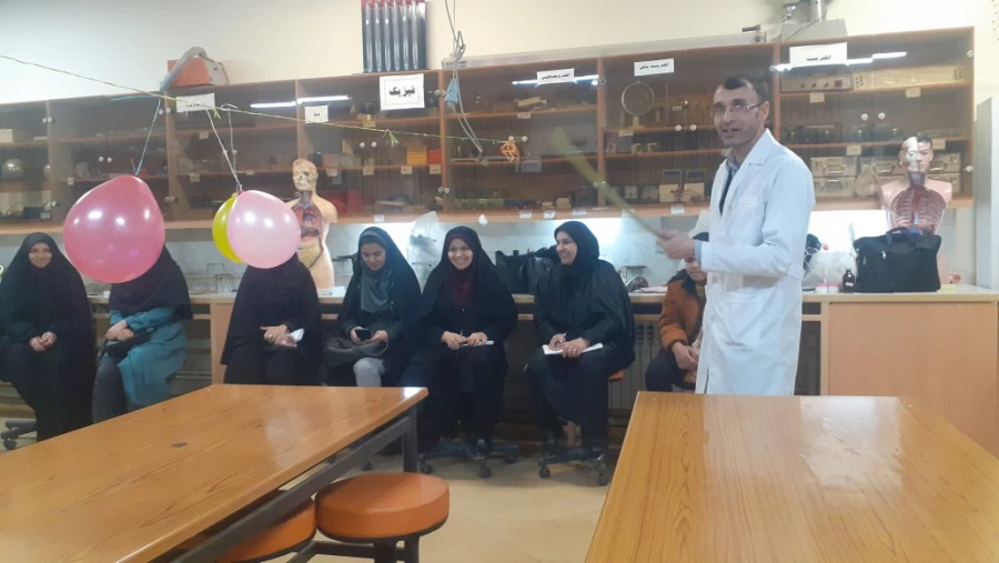 به میزبانی واحد دانشور برگزار شد : 
کارگاه آزمایشات علوم تجربی دبستان ویژه آموزگاران شهرستان زبرخان 3