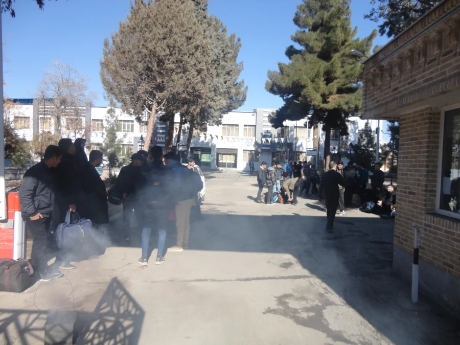 همزمان با اعزام کاروان نور دانشگاه فرهنگیان واحد دانشور به سرزمین های راهیان نور انجام شد : 
آئین بدرقه دانشجو معلمان به سرزمین های عشق و ایثار  4