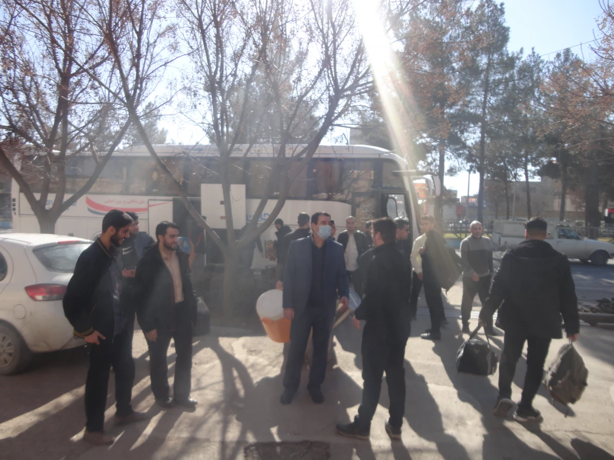 همزمان با اعزام کاروان نور دانشگاه فرهنگیان واحد دانشور به سرزمین های راهیان نور انجام شد : 
آئین بدرقه دانشجو معلمان به سرزمین های عشق و ایثار  5