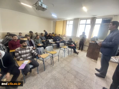 همزمان با اعیاد شعبانیه و فرارسیدن هفته جوان انجام شد : 
توزیع شیرینی و اهدای هدیه به دانشجویان در کلاسهای درس 