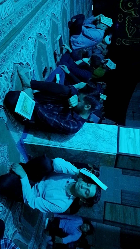 همزمان با شب نوزدهم ماه مبارک رمضان انجام شد : 
مراسم احیا و سخنرانی با حضور پرشور دانشجویان 9