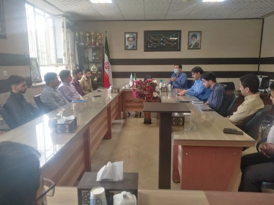 با حضور نمایندگان تشکل ها ، کانون ها و انجمن های دانشجویی واحد دانشور برگزار شد : 
جلسه هماهنگی و هم اندیشی در خصوص اجرای برنامه های هماهنگ  5