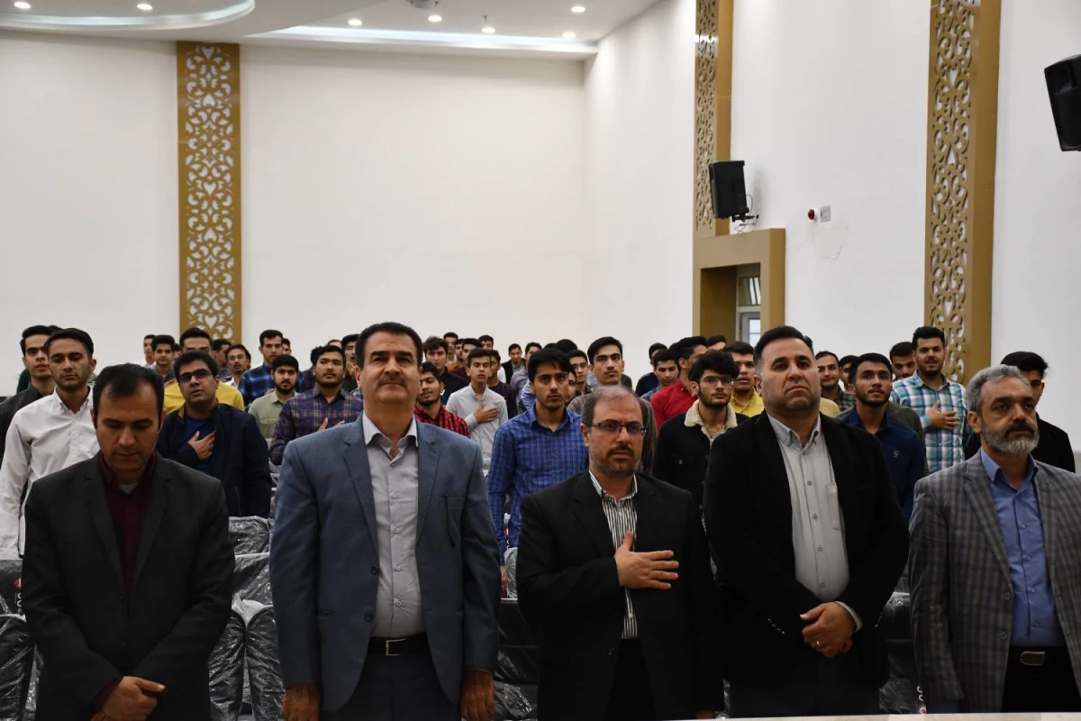 در هفته بزرگداشت مقام معلم و دهه ی سرآمدی آموزش انجام شد : 
جشن سپاس از مقام معلم و استاد  17