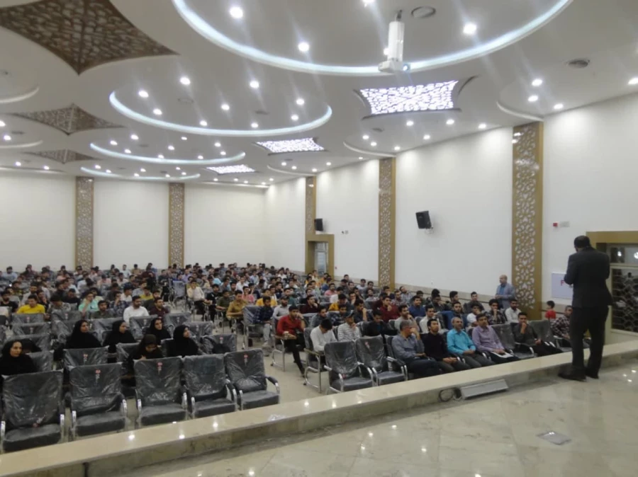 همزمان با آخرین روزهای دهه سرآمدی آموزش و با حضور چشمگیر دانشجویان و فرهنگیان برگزار شد : 
همایش رازهای چهره و چهره خوانی استاد دکتر فقیهی  4