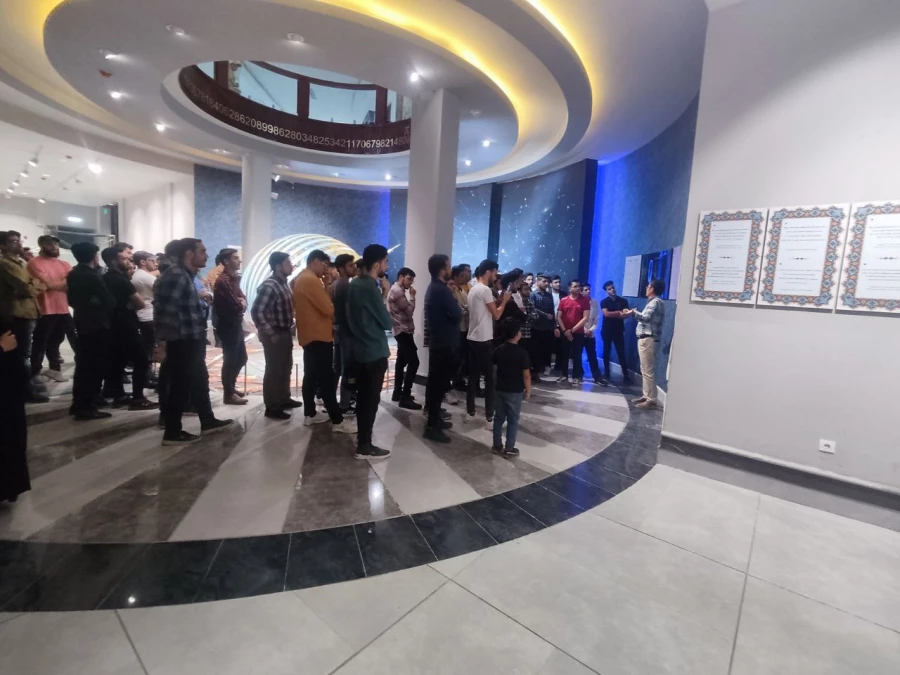 همزمان با روز جهانی خیام انجام شد : 
بازدید دانشجویان از مجموعه افلاک نمای خیام و موزه پروفسور صادقی  2