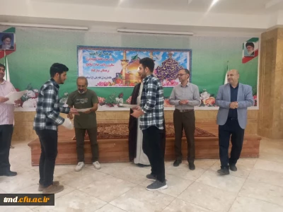 با حضور مسئولان واحد دانشور انجام  شد : 
تجلیل و تقدیر از دانشجویان جهادی واحد دانشور در خانه فرزندان امام علی ( ع) 