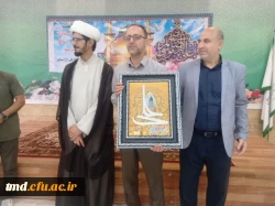 با حضور مسئولان واحد دانشور انجام  شد : 
تجلیل و تقدیر از دانشجویان جهادی واحد دانشور در خانه فرزندان امام علی ( ع)  8