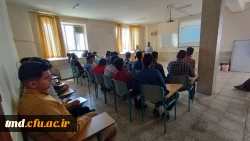 با حضور کارشناسان هسته گزینش آموزش و پرورش نیشابور انجام شد : 
برگزاری جلسات توجیهی و پرسش و پاسخ ویژه دانشجویان  3