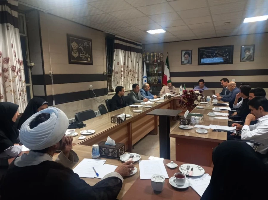 با حضور مسئول بنیاد حفظ و آثار ارزشهای دفاع مقدس نیشابور برگزار شد : 
جلسه هماهنگی و کارگاه آموزشی تهیه دانشنامه شهدای نیشابور 3