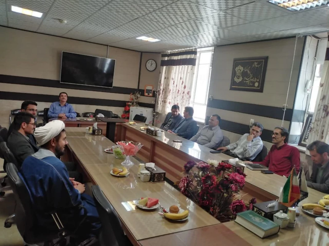 با حضور روسای آموزش و پرورش قطب شهید شوشتری برگزار شد : 
جلسه هماهنگی و تعامل دانشگاه فرهنگیان با ادارات آموزش و پرورش 3