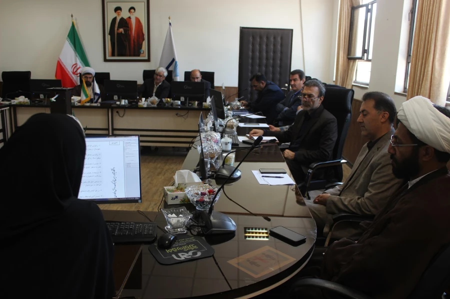 با حضور مسئولان مراکز آموزش عالی شهرستان نیشابور برگزار شد : 
برگزاری جلسه هم اندیشی کمیته عفاف و حجاب شهرستان در دانشگاه نیشابور  4