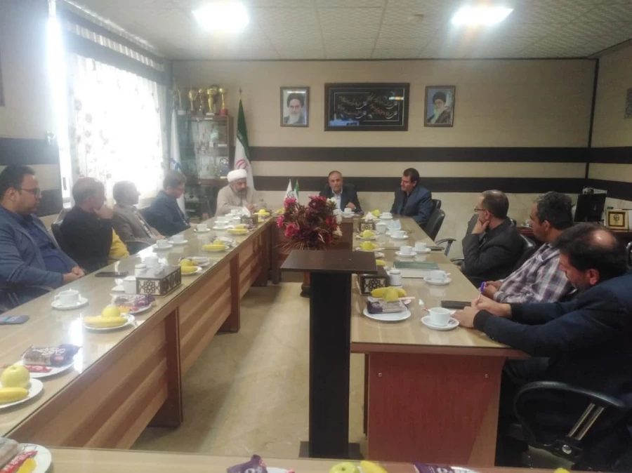 با حضور آقای دکتر تقی پور ، مسئول تمشیت امور دانشگاه فرهنگیان استان خراسان رضوی و سایر مدیران برگزار  شد : 
شورای اداری دانشگاه فرهنگیان واحد دانشور نیشابور  4