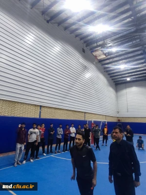 همزمان با هفته تربیت بدنی و ورزش انجام شد : 
برگزاری مسابقه پرتاب دارت ویژه دانشجویان واحد دانشور 