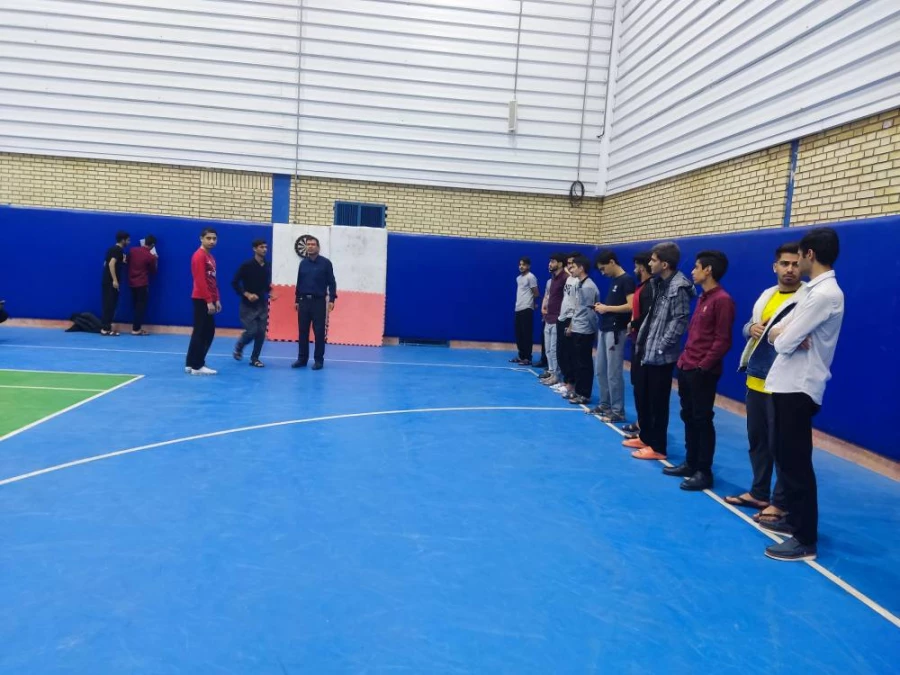 همزمان با هفته تربیت بدنی و ورزش انجام شد : 
برگزاری مسابقه پرتاب دارت ویژه دانشجویان واحد دانشور  4