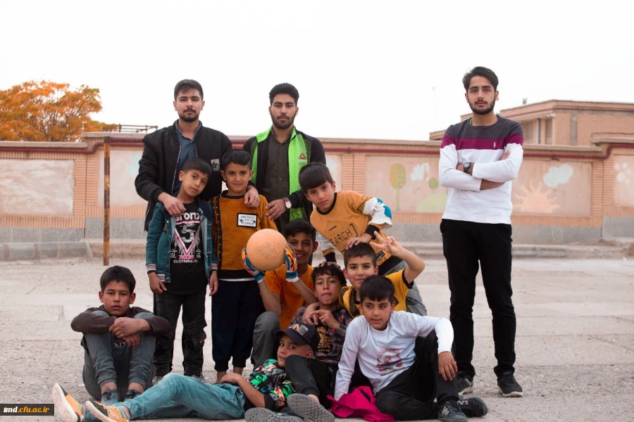 همزمان با هفته بسج و با حضور پرشور و نشاط دانشجویان واحد دانشور انجام شد : 
بربرپایی اردوی جهادی با هدف خدمت رسانی به دانش آموزان مناطق محروم و کم برخوردار 2