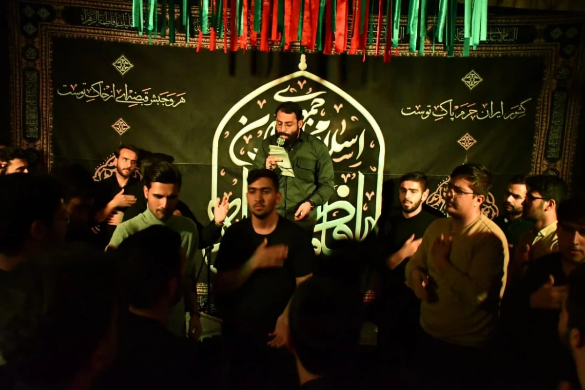 همزمان با ایام غمبار شهادت حضرت زهرا ( سلام الله علیها ) و با استقبال بی نظیر و غیر قابل توصیف دانشجویان برگزار شد : 
مراسم استقبال از شهید گمنام و سوگواری حضرت زهرا ( سلام الله علیها )  5